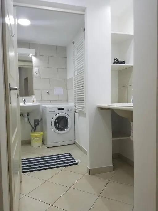 בודפשט Big Cozy - Skyfall Apartment 3 Bdrm 6 Beds 1&Half Baths